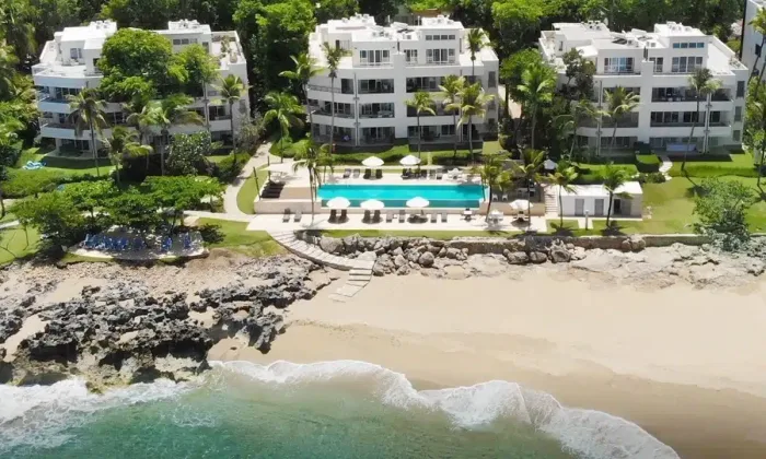 Elegant 3-Bedroom Townhouse in Infiniti Blu